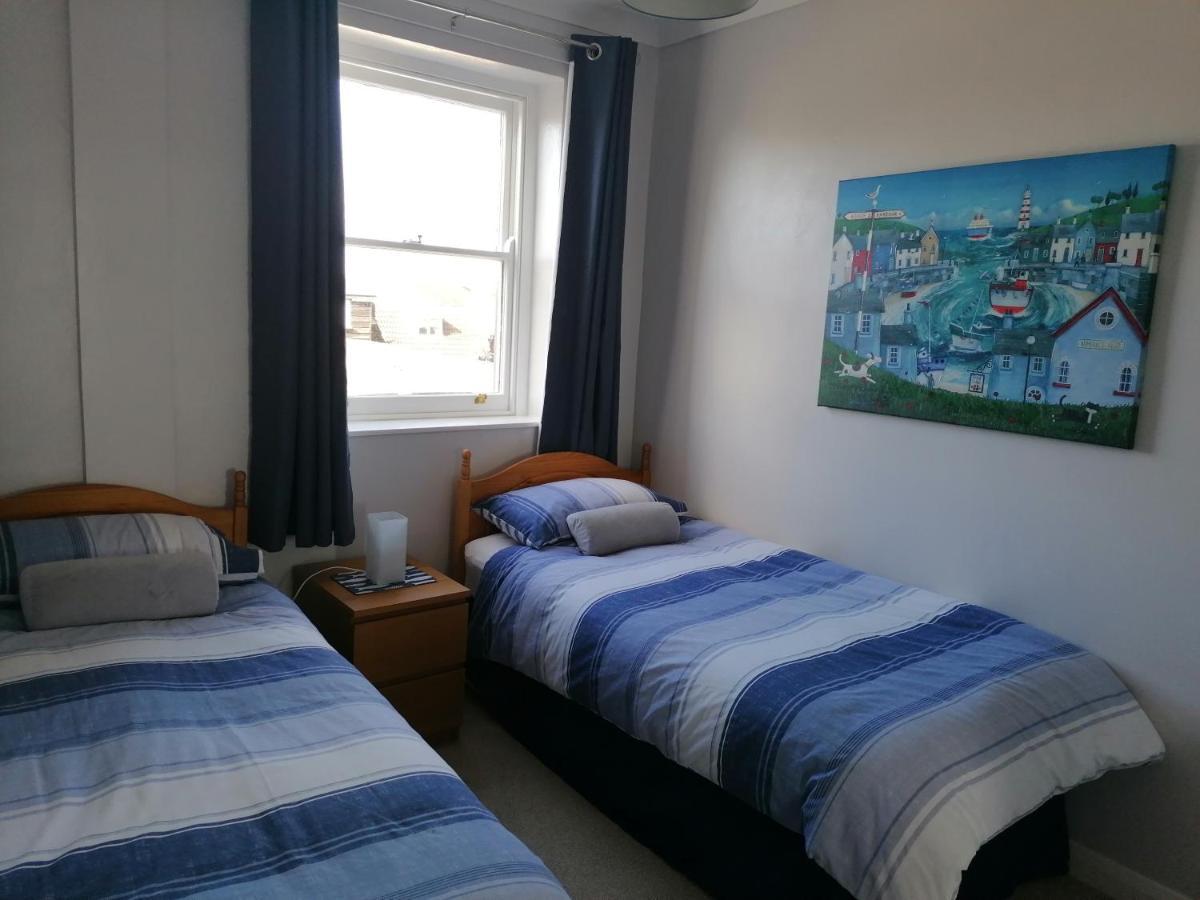 Sunrise View - Beachfront Apartment, ويموث المظهر الخارجي الصورة